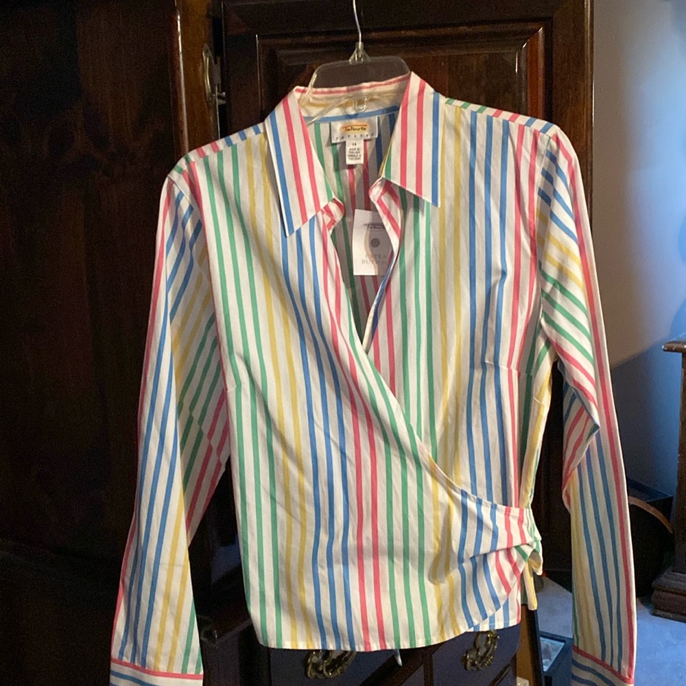 Multicolored striped shirt, that ties around waist. Size petite 14.